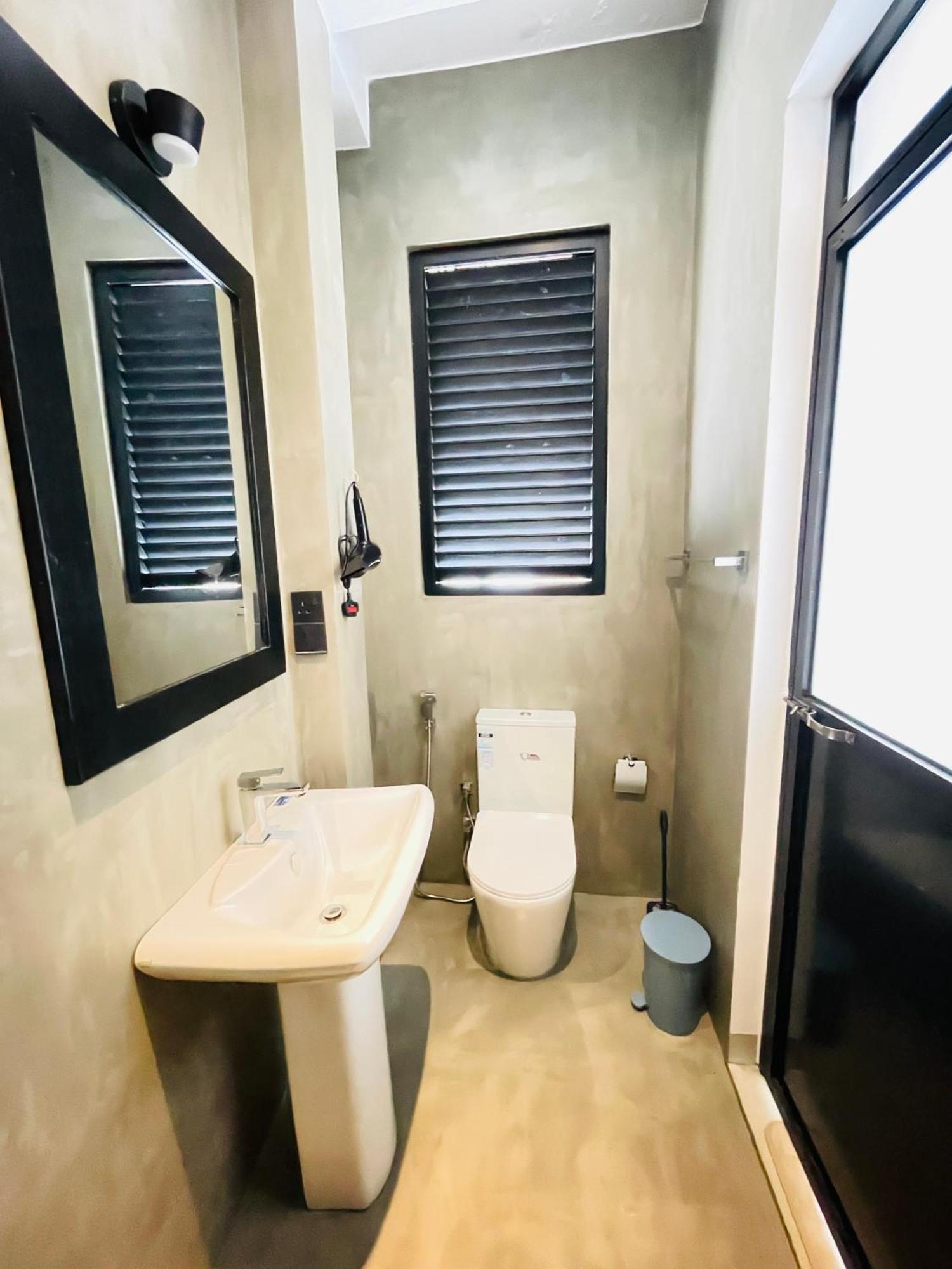 Thara Inn Villa Zuid-Dikwella Buitenkant foto
