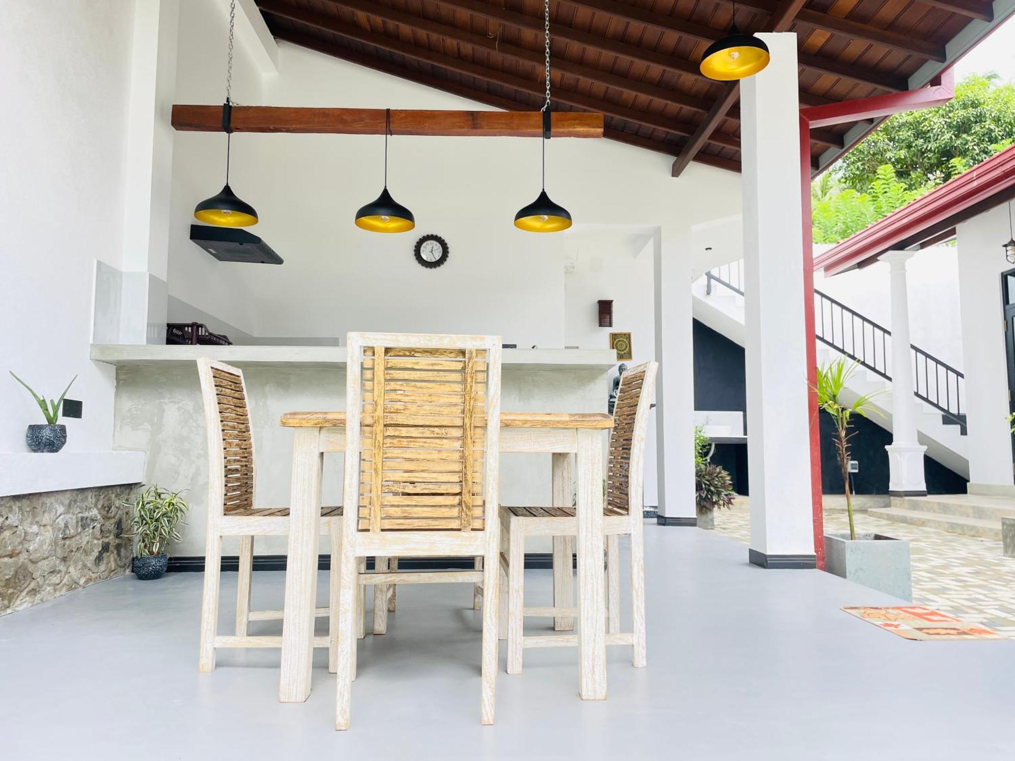 Thara Inn Villa Zuid-Dikwella Buitenkant foto
